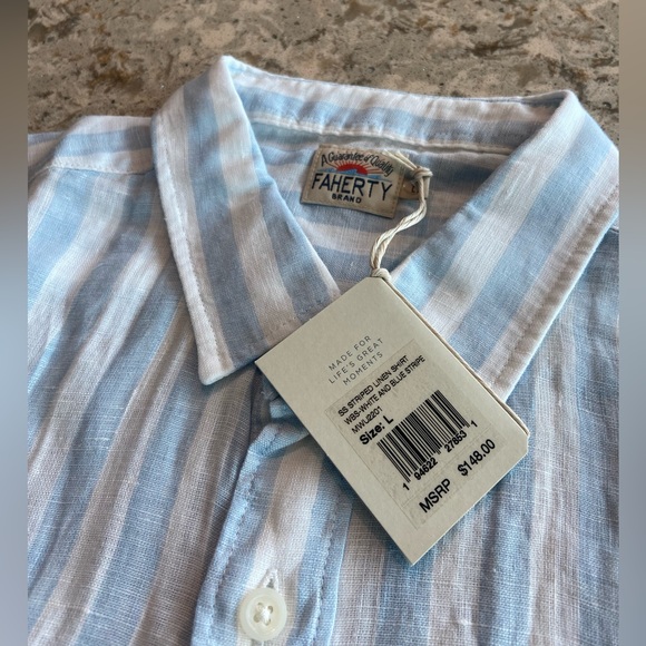 Faherty. Linen short sleeve button down. Size L. Never before worn. - Picture 1 of 4
